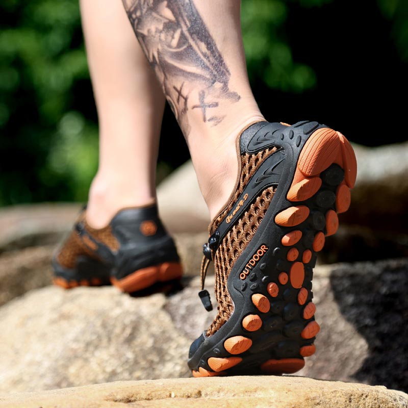 Pilates Yoga On The Square - Chaussures de sport de montagne pour