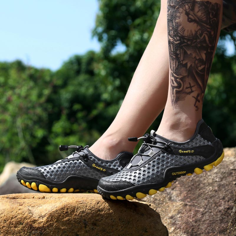 Chaussures de sport de montagn - Pilates Yoga On The Square avis et prix