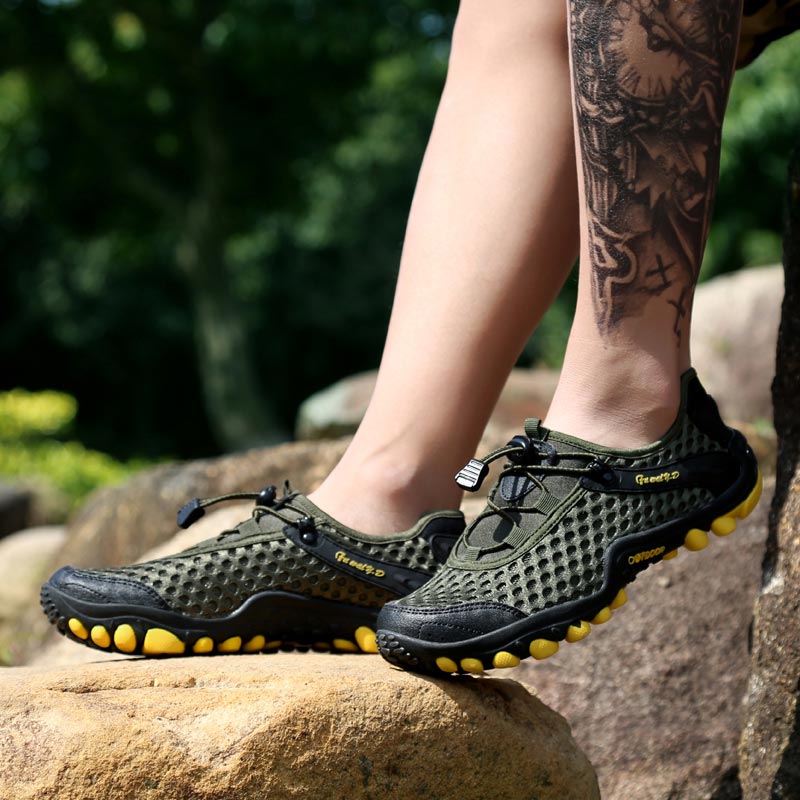 Chaussures de sport de montagn - Pilates Yoga On The Square avis et prix